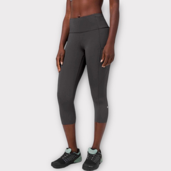 lululemon athletica Pants - Lululemon Fast and Free Crop II 19" *Non-Reflective Graphite Grey Nulux Size 2